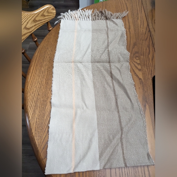 Vintage Eaton's 100%Merino Wool.. Made in Germany. European Collection - Picture 2 of 6